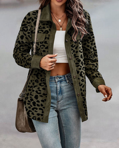 Tolle Jacke im Leoparden-Stil