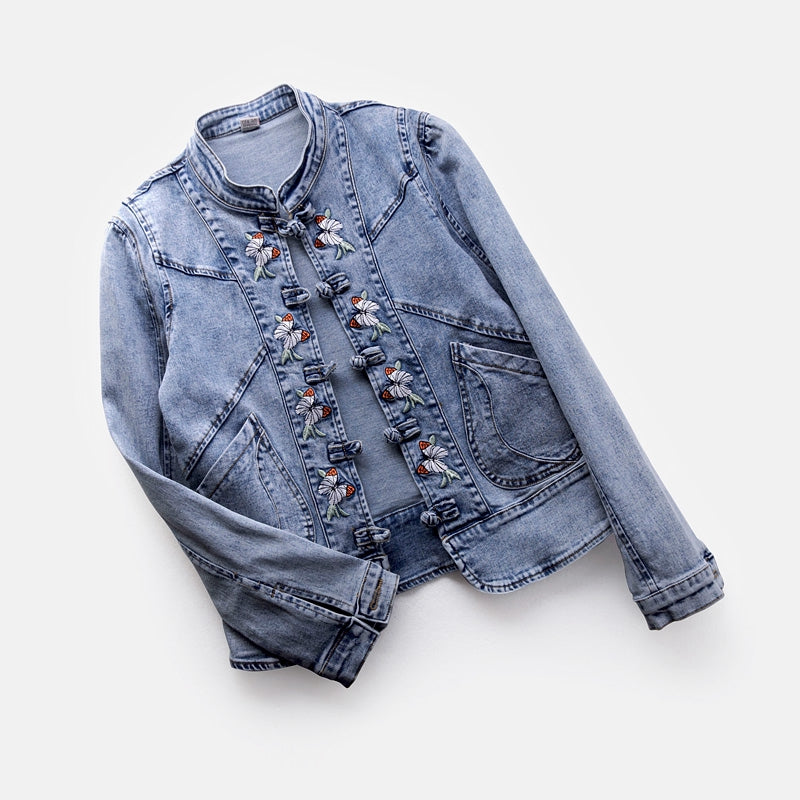 Elegant-bestickte Jeansjacke