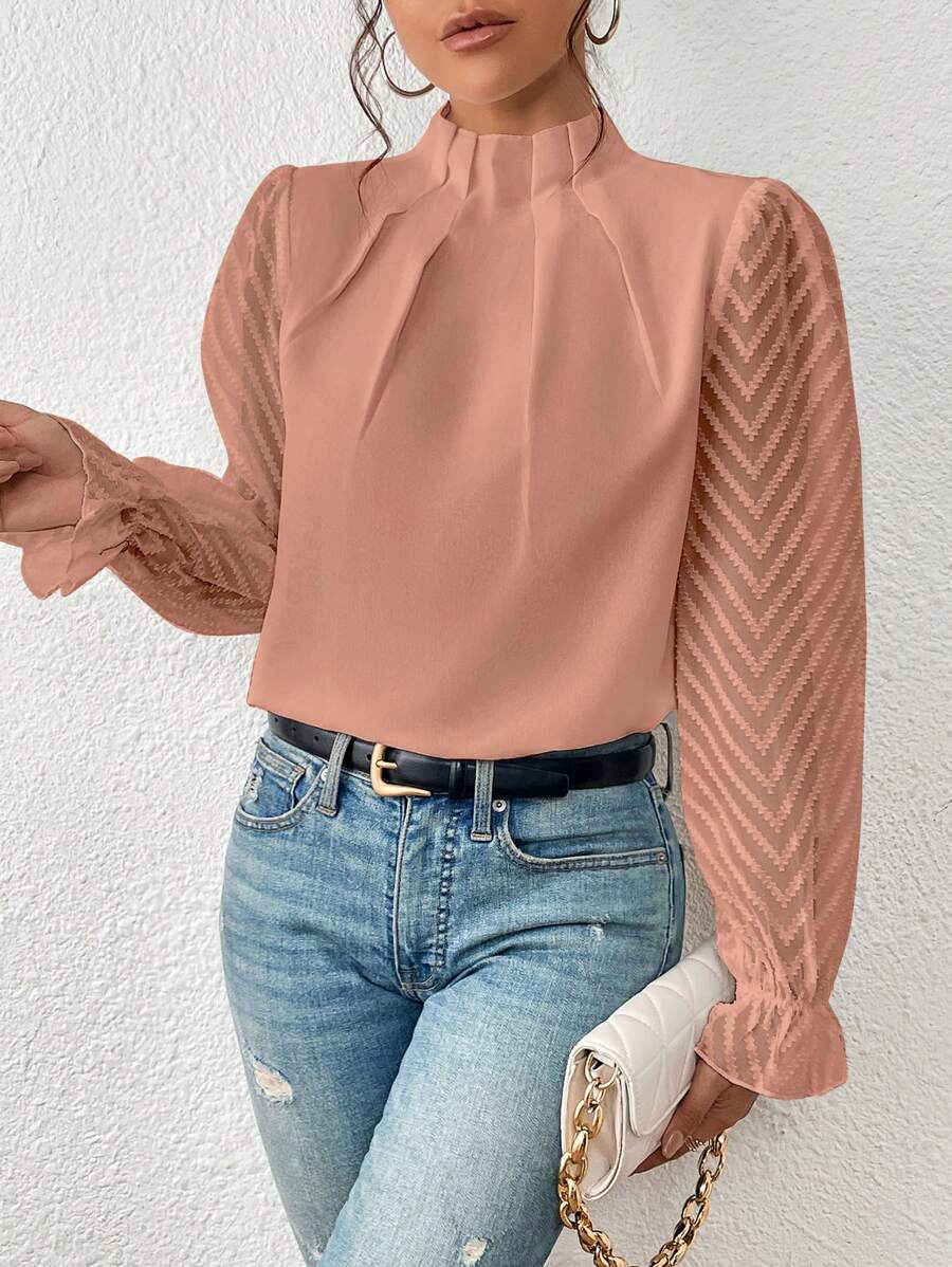 Edle Bluse mit durchsichtigem Arm