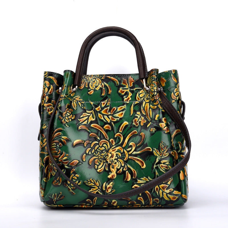 Handbag with an exclusive floral pattern