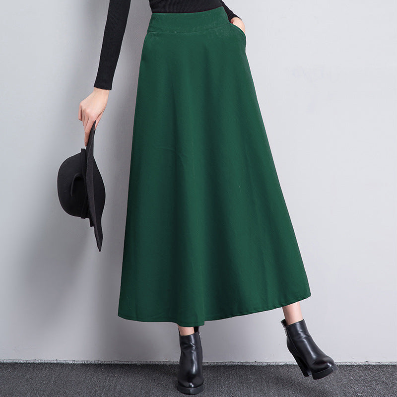 Chic hip skirt for a stylish appearance