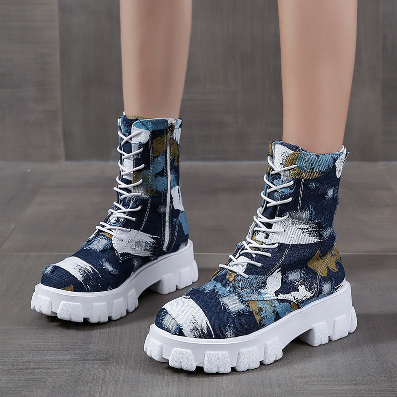 Art-Stiefel im Doc Martens Stil