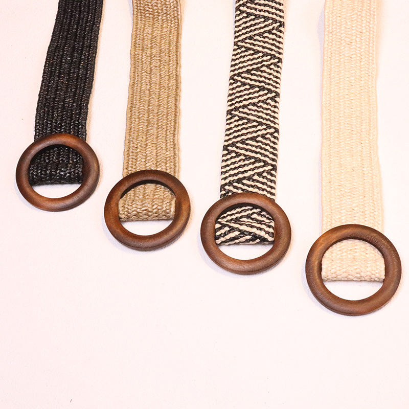 Braided belt with wooden element