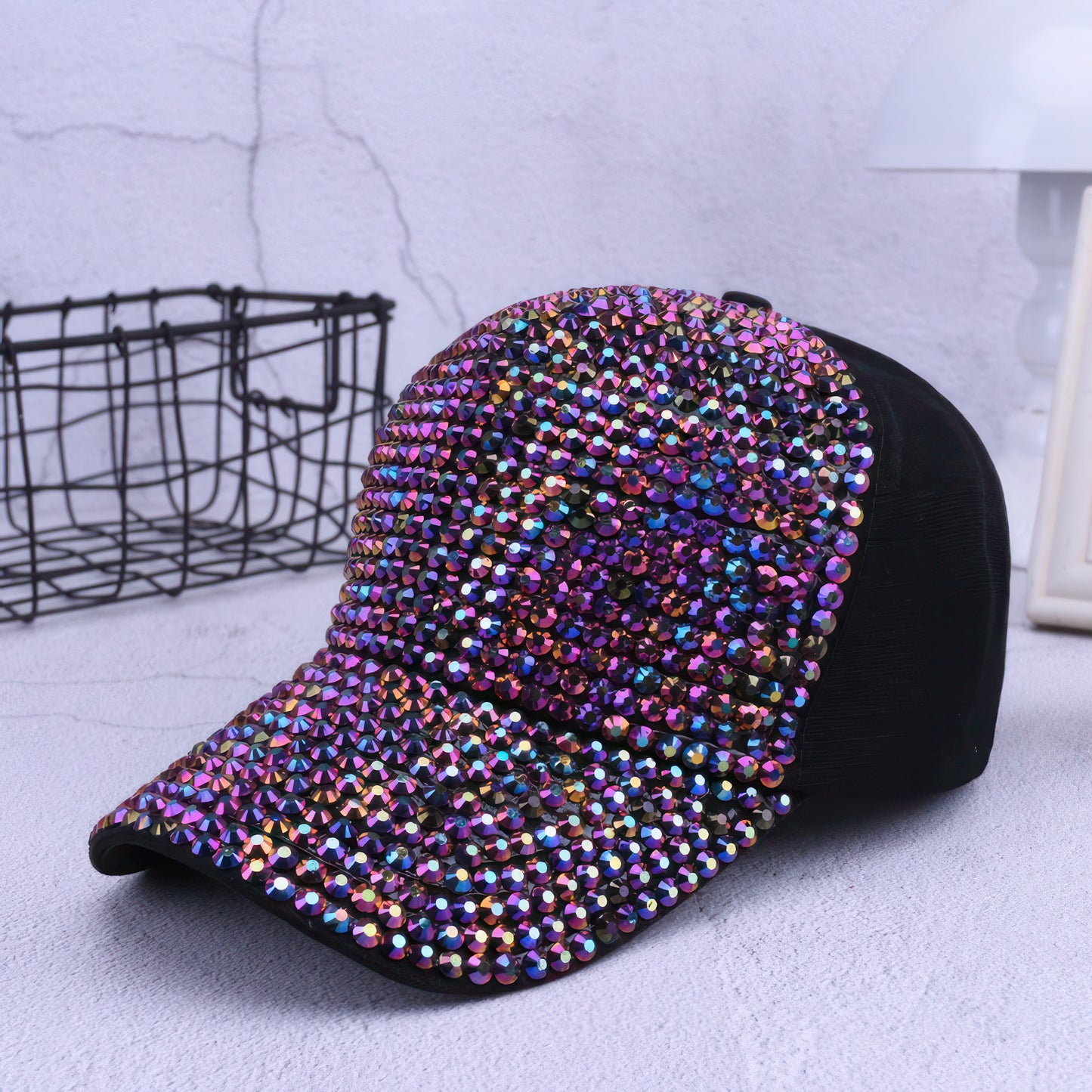 Luxurious women's cap