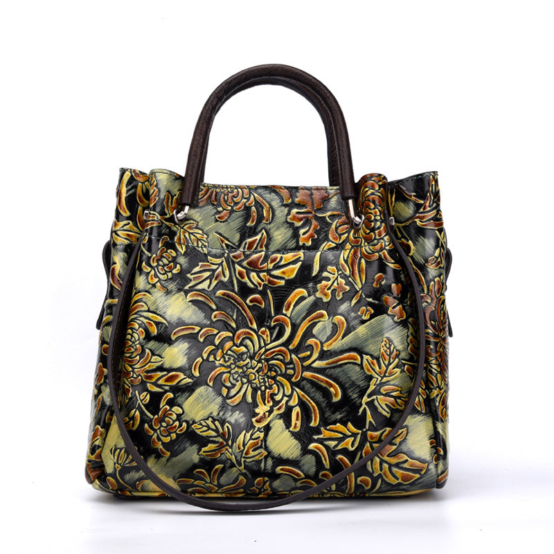 Handbag with an exclusive floral pattern