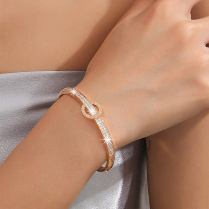 Elegant bracelet