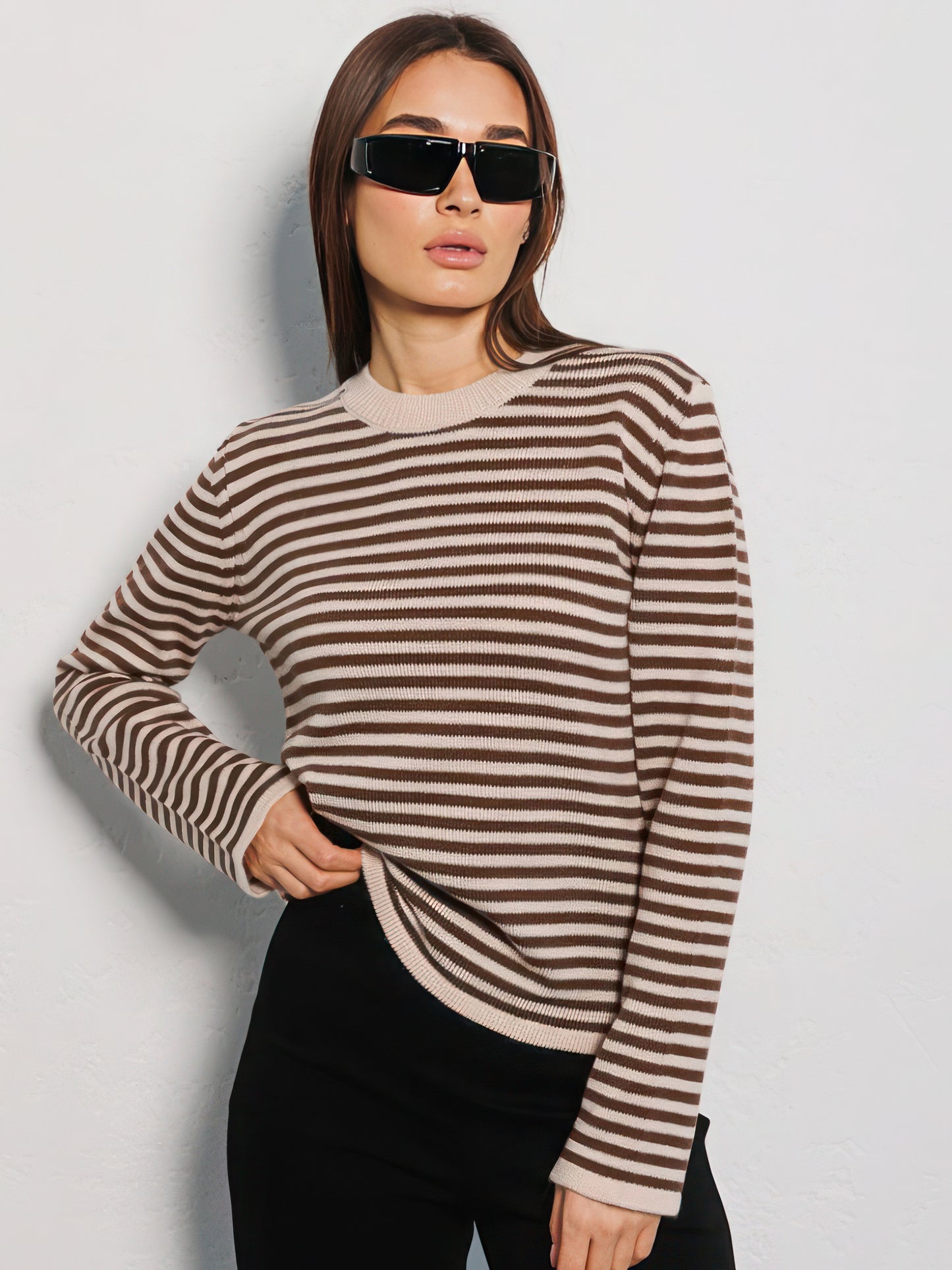 Elegant sweater in a striped look