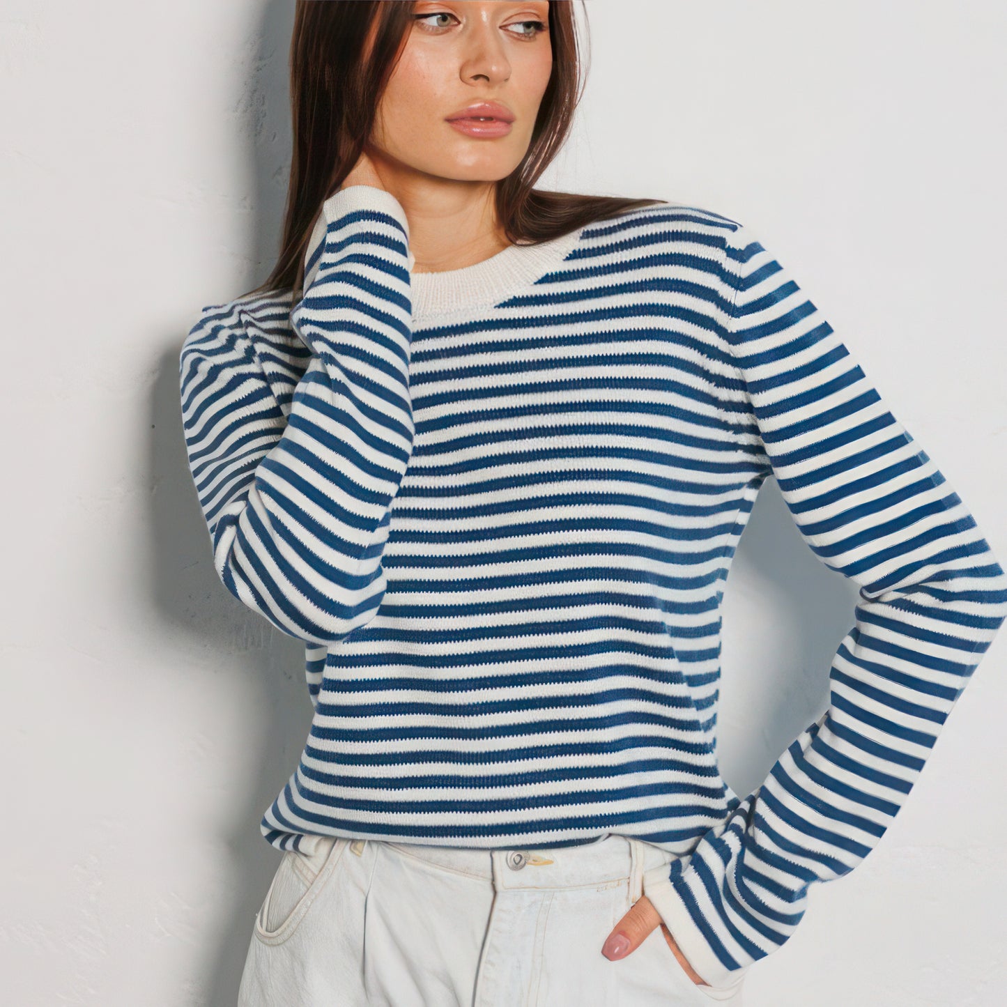 Elegant sweater in a striped look