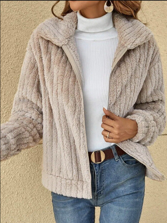 Stylische Kuscheljacke