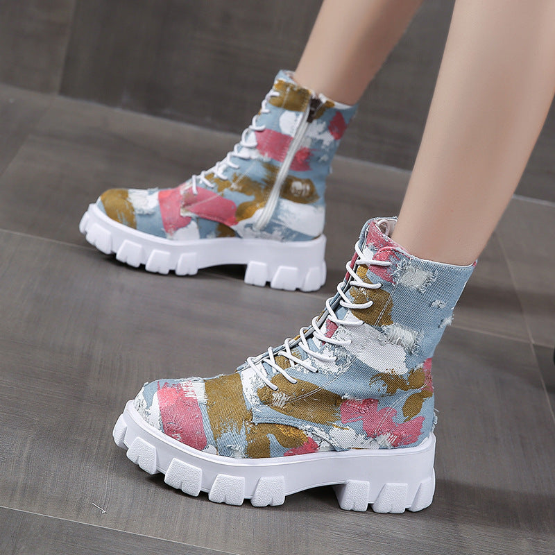 Art-Stiefel im Doc Martens Stil